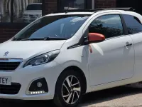 Used Peugeot 108 Roland Garros 82 HP (60 kW) 2016 White Hatchback