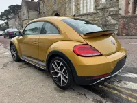 Used VW Beetle Dune 105 HP (77 kW) 2018 Yellow Hatchback