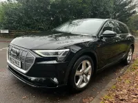 Używany Audi e-tron Performance 230 kW (313 KM) 2022 Czarny SUV