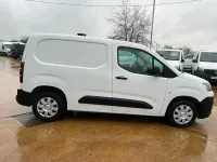 Used Citroën Berlingo Start 75 HP (55 kW) 2020 White MPV