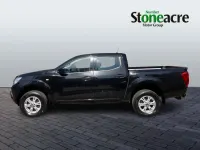 Usado Nissan Navara Acenta 2023 Preto Pickup