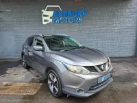 Usado Nissan Qashqai N-TEC 115 HP (84 kW) 2015 Cinzento SUV