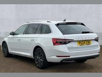 Used Skoda Superb LAURIN & KLEMENT 200 HP (147 kW) 2024 White  Estate