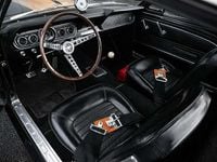 Used Ford Mustang 306 HP (225 kW) 1989 Raven black with bronze powder gold