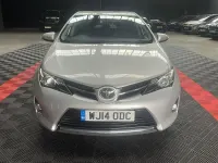 Used Toyota Auris 132 HP (97 kW) 2014 Silver Hatchback