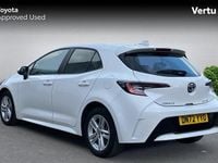 Used Toyota Corolla 122 HP (89 kW) 2022 White Hatchback
