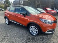 Used Renault Captur Dynamique 90 HP (66 kW) 2017 Orange/black SUV