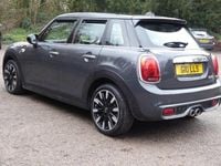 Begagnad Mini Cooper S Exclusive 192 HK (141 kW) 2019 Grå Halvkombi