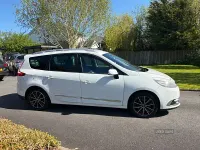Used Renault Grand Scénic IV Dynamique 110 HP (80 kW) 2016 White MPV