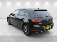 Used VW Golf VII SE 110 HP (80 kW) 2017 Black Hatchback