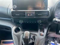 Used Citroën Berlingo 100 HP (73 kW) 2021 White MPV