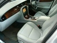 used Jaguar XJ 2.7