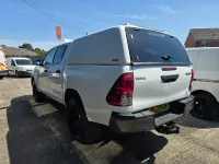 Used Toyota HiLux Active 150 HP (110 kW) 2021 White Pickup