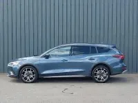 Used Ford Focus Active 125 HP (91 kW) 2022 Blue Estate