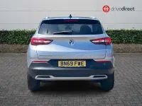 Used Vauxhall Grandland X SRi 130 HP (95 kW) 2020 Grey SUV