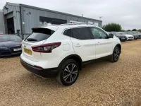 Used Nissan Qashqai N-Connecta 140 HP (102 kW) 2021 White SUV