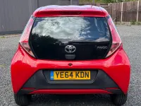 Begagnad Toyota Aygo 68 HK (50 kW) 2014 Röd Halvkombi