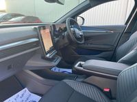 New Renault Megane E-Tech Techno Esprit Alpine 2025 Diamond black Hatchback