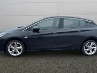 Used Vauxhall Astra SRi 105 HP (77 kW) 2016 Black Hatchback