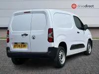 Used Vauxhall Combo S 100 HP (73 kW) 2024 White MPV