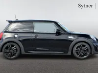 Begagnad Mini Cooper S Hatch 189 HK (139 kW) 2019 Svart Halvkombi