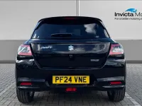 Begagnad Suzuki Swift 82 HK (60 kW) 2024 Svart Halvkombi