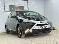 Used Toyota Aygo X-clusiv 69 HP (50 kW) 2015 Black Hatchback