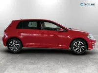 Begagnad VW Golf VII Match 115 HK (84 kW) 2019 Röd Halvkombi