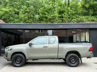 Used Toyota HiLux Active 150 HP (110 kW) 2021 Green Pickup