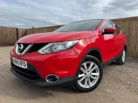 Used Nissan Qashqai Acenta 115 HP (84 kW) 2015 Red SUV