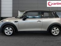Usado Mini Cooper Classic 136 HP (100 kW) 2023 Prateado Citadino