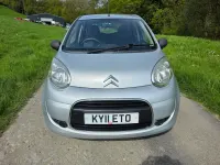 Usado Citroën C1 68 CV (50 kW) 2011 Gris Utilitario