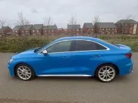 Usado Audi S3 Design 310 HP (228 kW) 2023 Azul Sedan