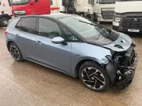 Used VW ID.3 Pro Performance 150 kW (204 HP) 2023 Blue Hatchback