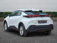 Used Toyota C-HR 140 HP (102 kW) 2024 White SUV