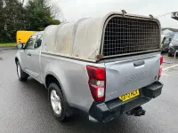 Used Isuzu D-Max 163 HP (119 kW) 2022 Silver Pickup