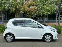 Used Toyota Aygo 68 HP (50 kW) 2012 White Hatchback