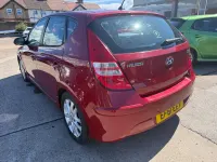 Used Hyundai i30 Comfort 2011 Red Hatchback