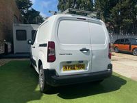 Used Peugeot Partner 2020 White MPV
