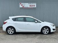 Used Vauxhall Astra SRi 2015 White Hatchback