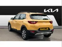 Used Kia Stonic 99 HP (72 kW) 2023 Yellow SUV