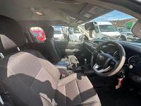 Used Toyota HiLux Active 150 HP (110 kW) 2017 Blue Pickup