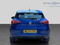 Used Renault Clio Evolution 89 HP (65 kW) 2024 Blue Hatchback