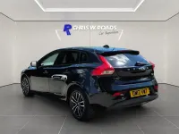 Used Volvo V40 Momentum 122 HP (89 kW) 2017 Black Hatchback