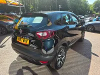 Used Renault Captur Dynamique 90 HP (66 kW) 2018 Black SUV