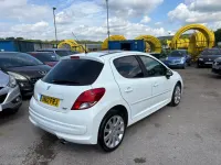 Second-hand Peugeot 207 2012 Alb Hatchback