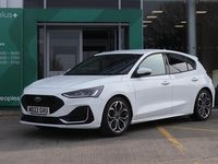 Used Ford Focus ST-Line 125 HP (91 kW) 2022 White Hatchback