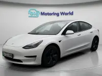 Used Tesla Model 3 Standard Range Plus 222 kW (302 HP) 2021 White Sedan