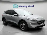 Usado Ford Kuga Titanium 150 CV (110 kW) 2023 Plateado SUV