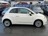 Gebraucht Fiat 500 Lounge 69 PS (50 kW) 2017 Weiß Kleinwagen